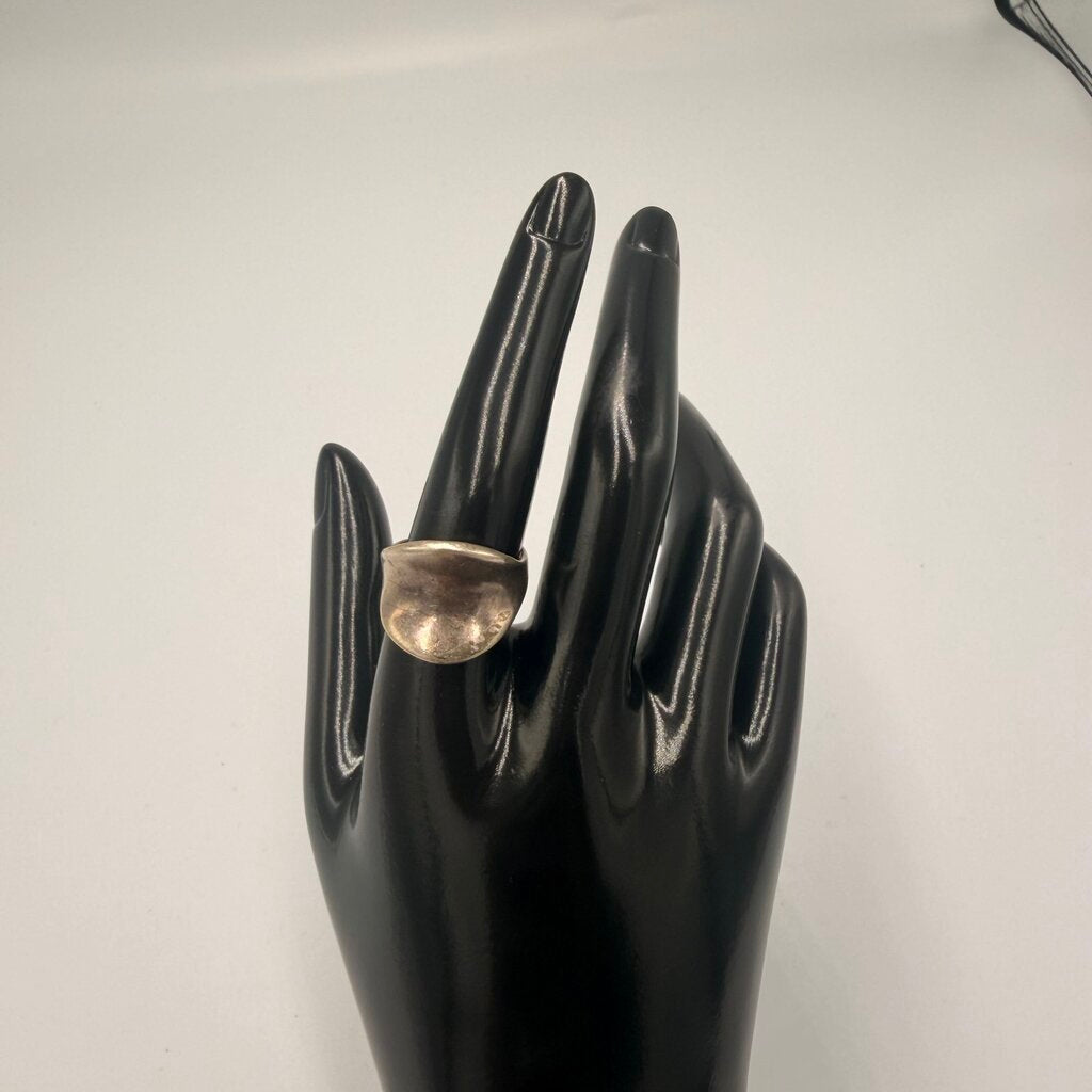 Vintage Silver Tone Abstract Concave Ring Size 9