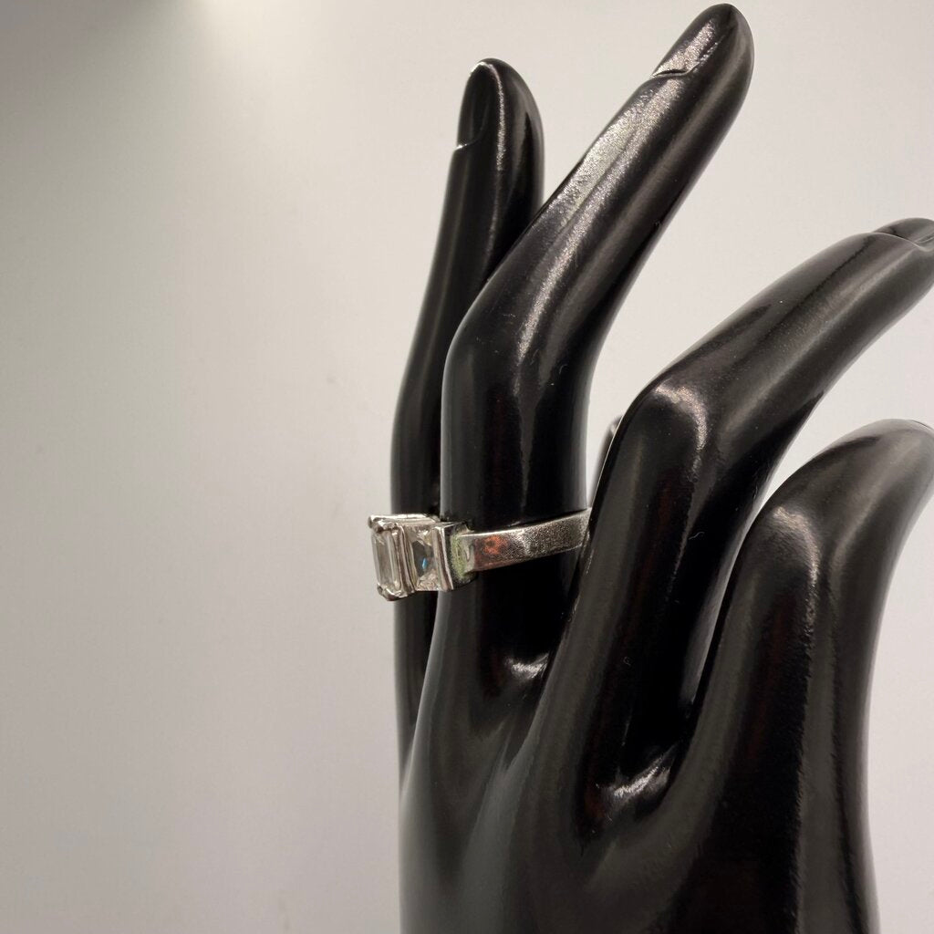 Sterling Silver CW Clear Quartz Ring Size 9