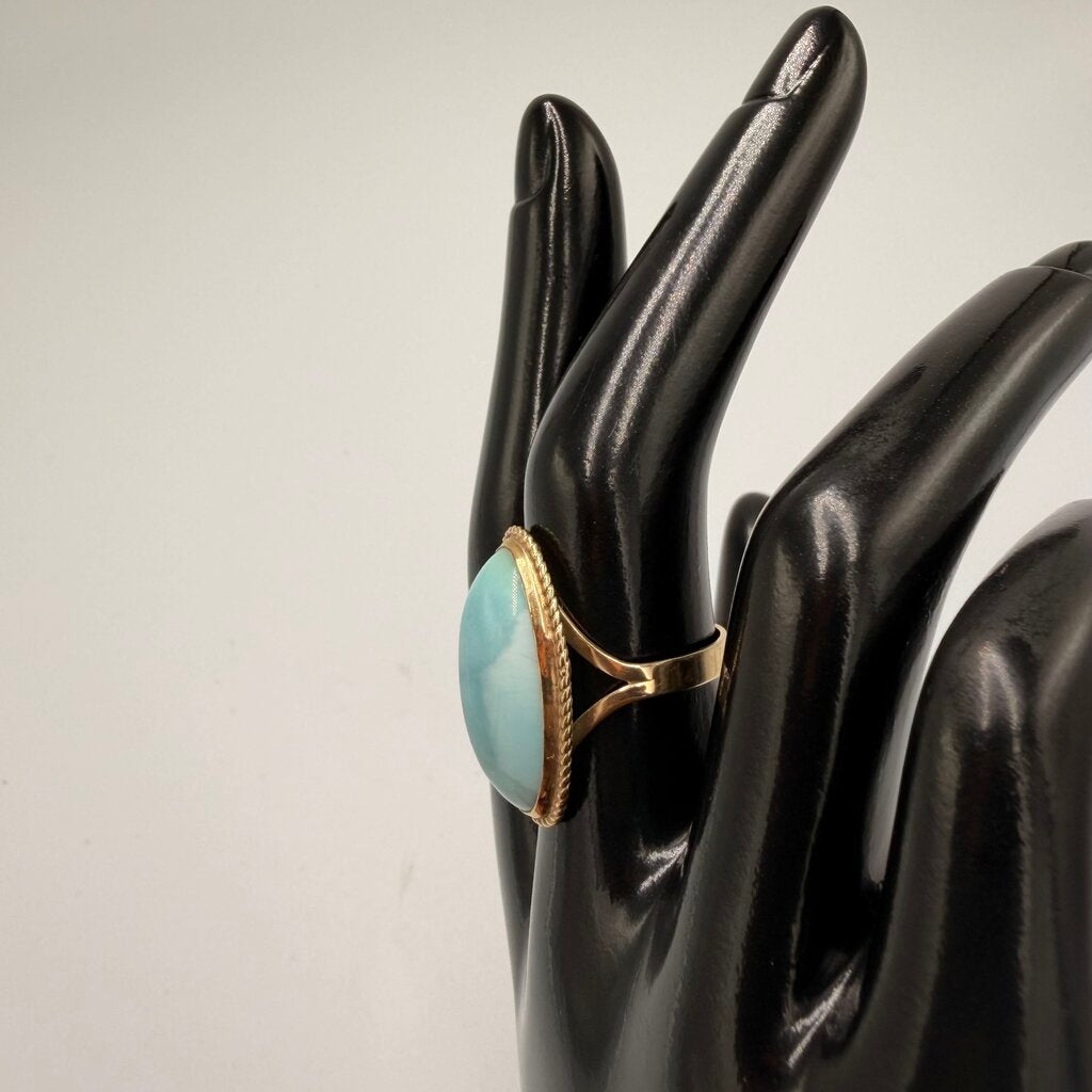 14k Gold Larimar Cabochon Ring Size 7.5