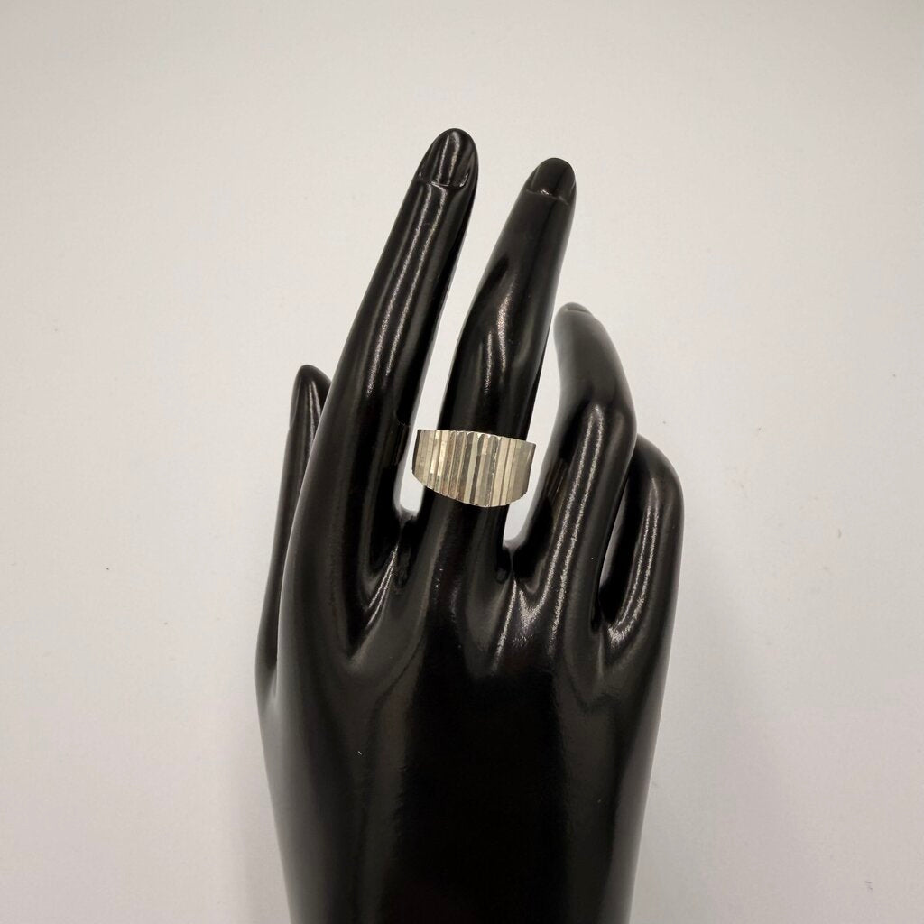 Vintage Sterling Silver Mexican Ring Size 7