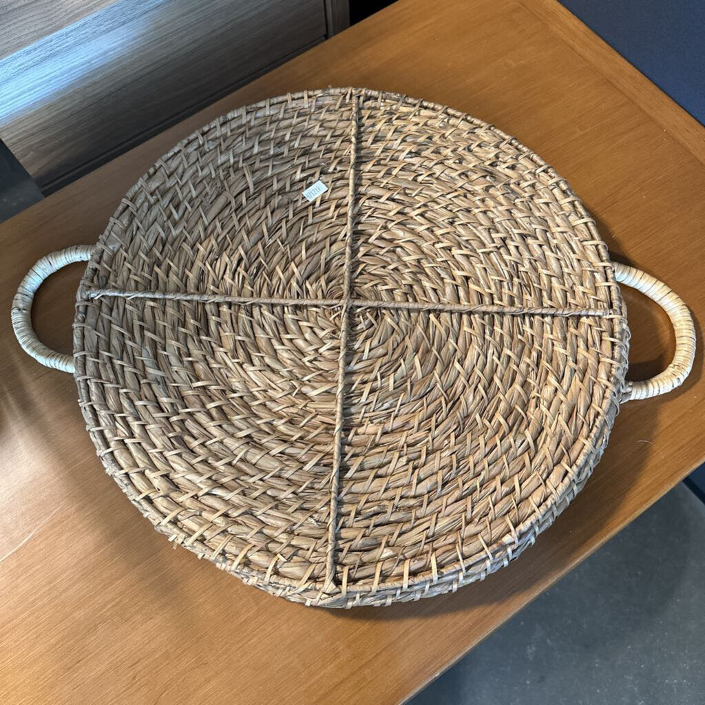 Round Wicker Tray W/ Handles- 17.5X17.5X5H