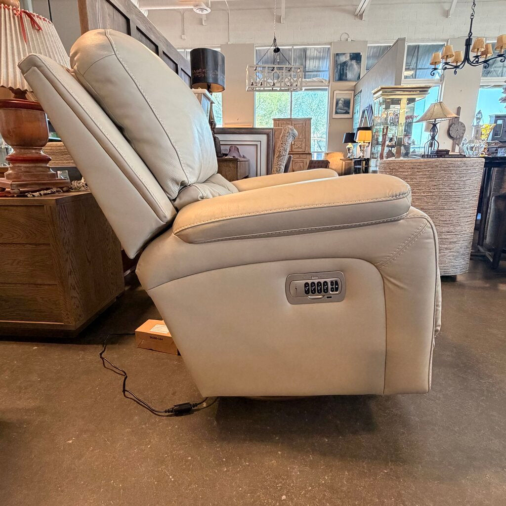 La-Z-Boy Greyson Power Reclining Chair - 38X37.5X35