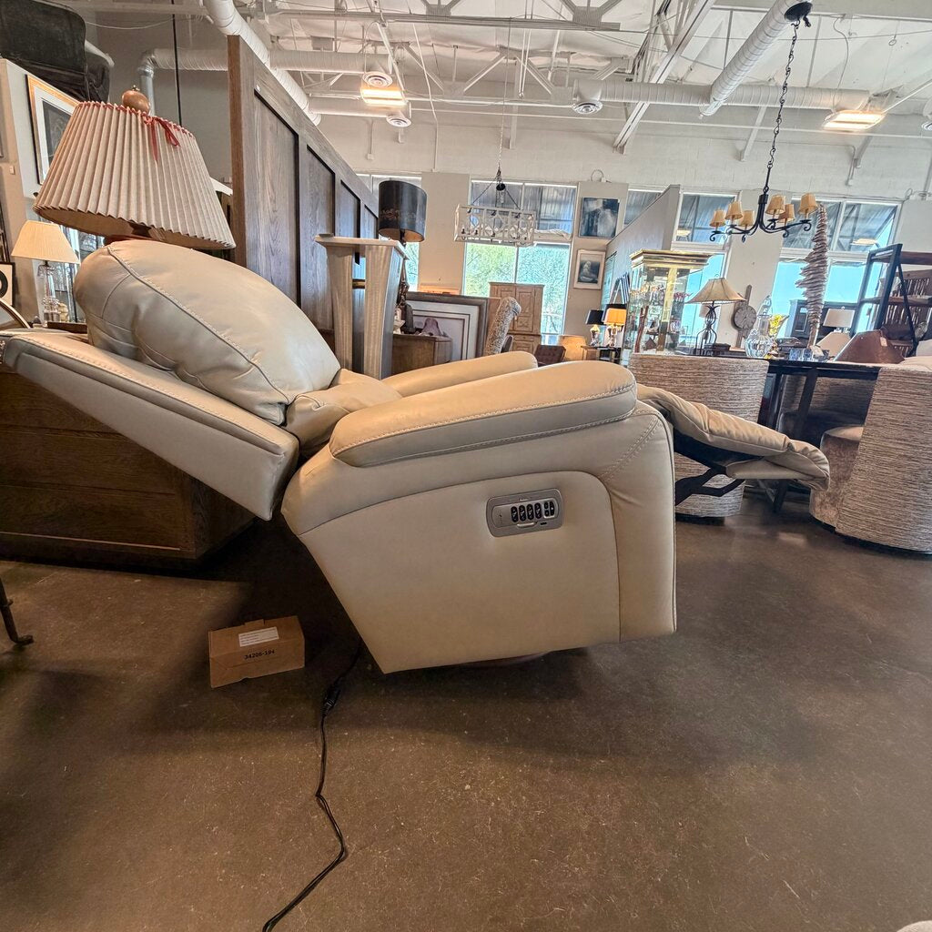 La-Z-Boy Greyson Power Reclining Chair - 38X37.5X35