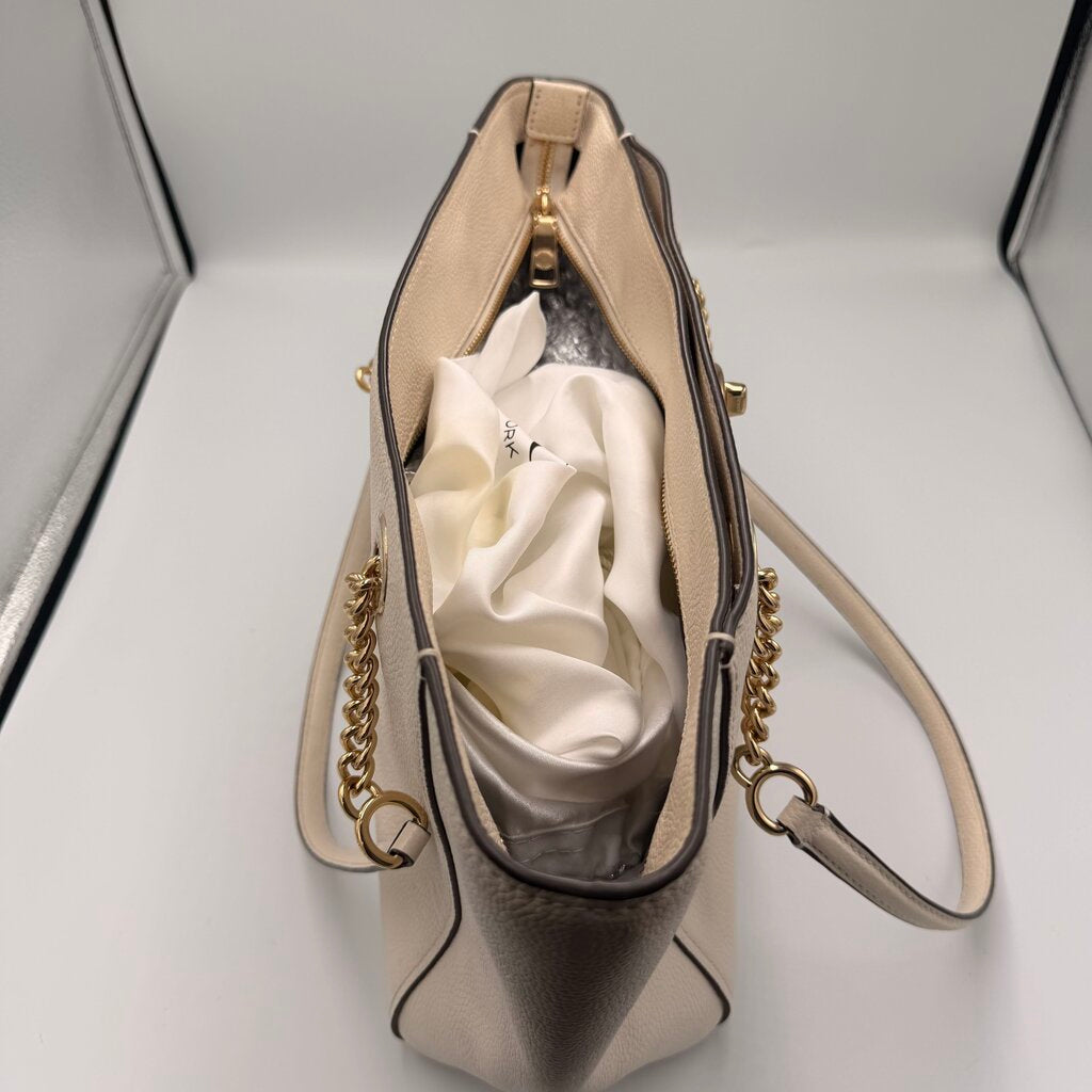 Coach Turnlock Chain Tote Chalk Pebbled Leather Shoulder Bag