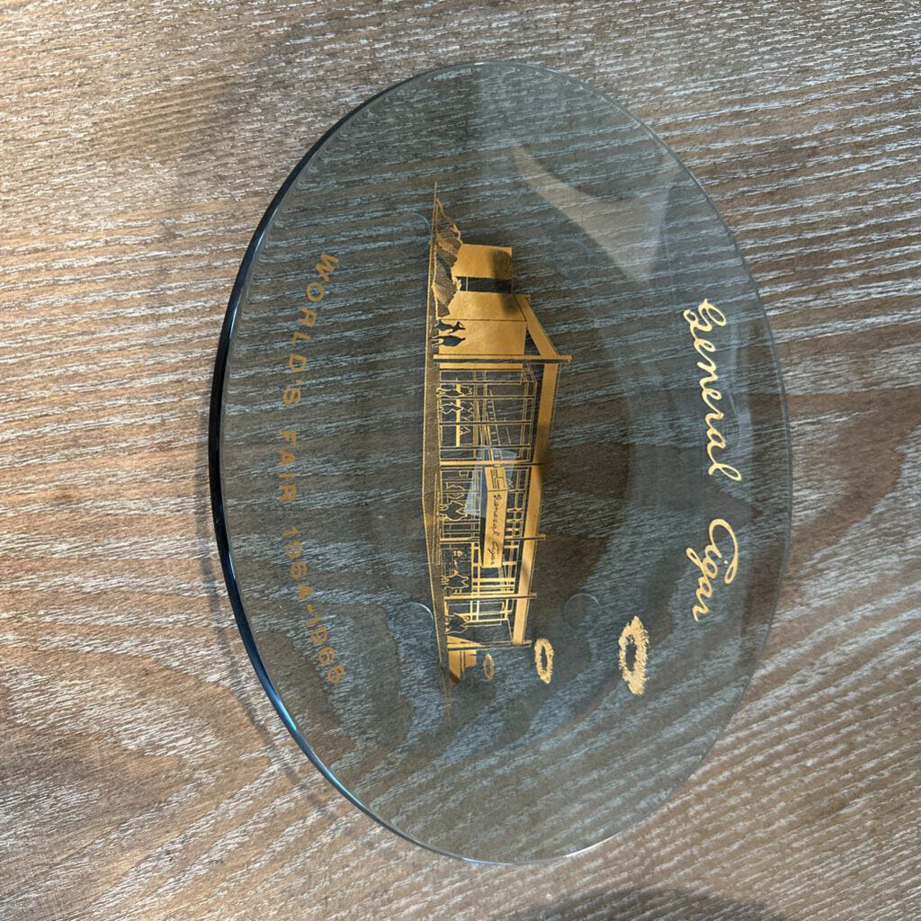 General Cigar Worlds Fair Plate- 1964-1965- 6.5X8.5X1