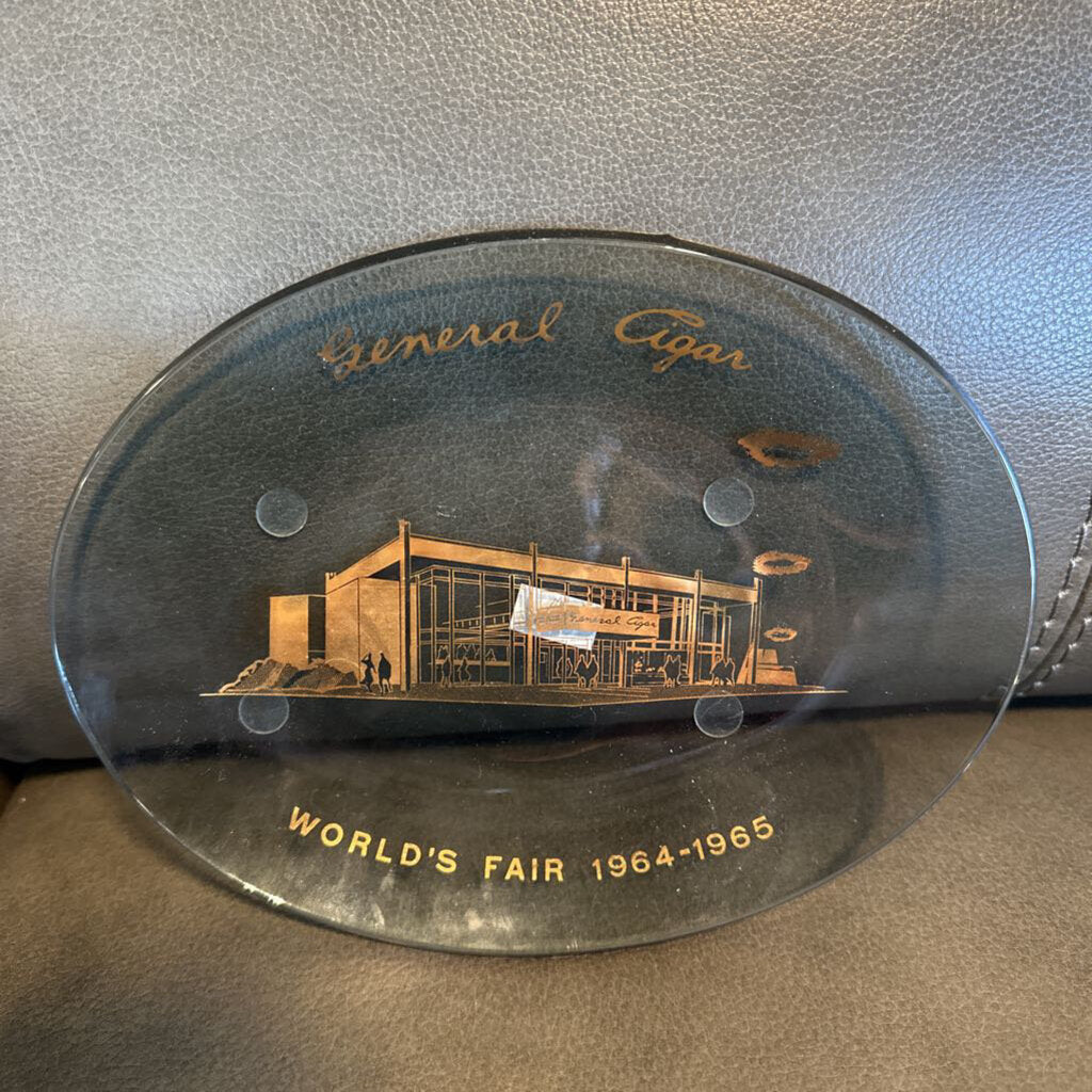 General Cigar Worlds Fair Plate- 1964-1965- 6.5X8.5X1