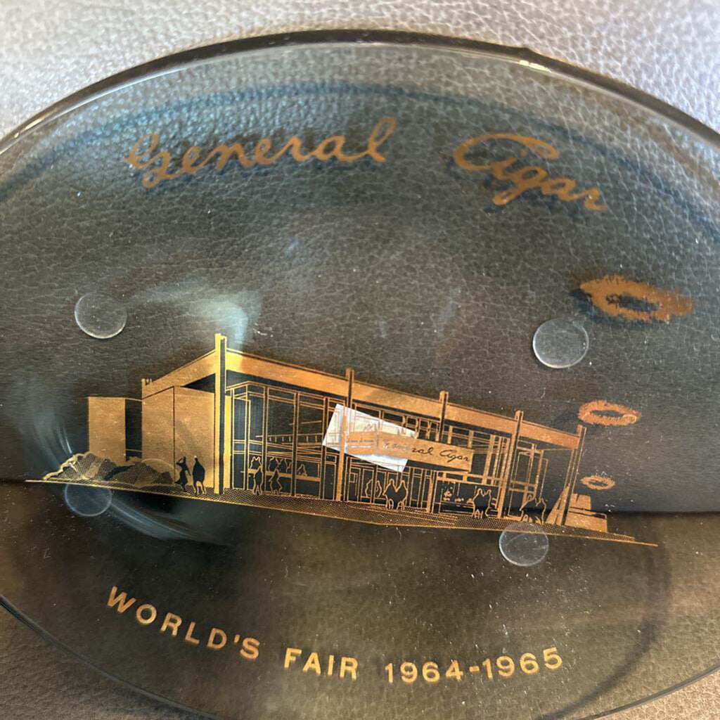 General Cigar Worlds Fair Plate- 1964-1965- 6.5X8.5X1