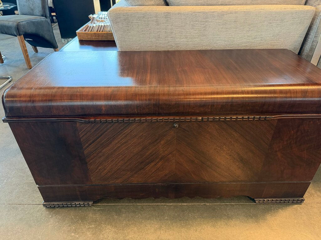Lane Cedar Lined Hope Chest -46X18.5X23H