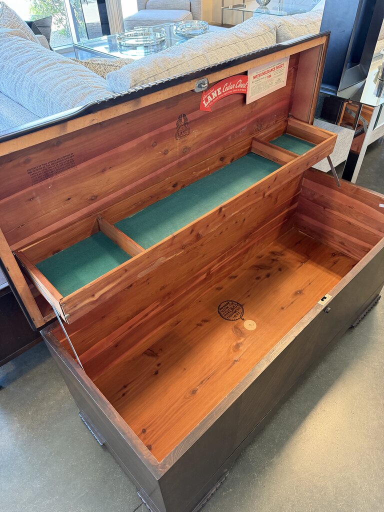 Lane Cedar Lined Hope Chest -46X18.5X23H