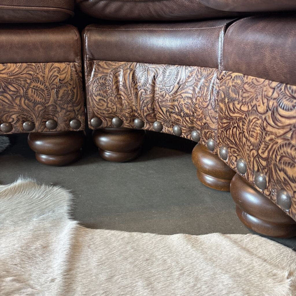 The Leather Shop 3 pc. Sectional - 126X104X43H