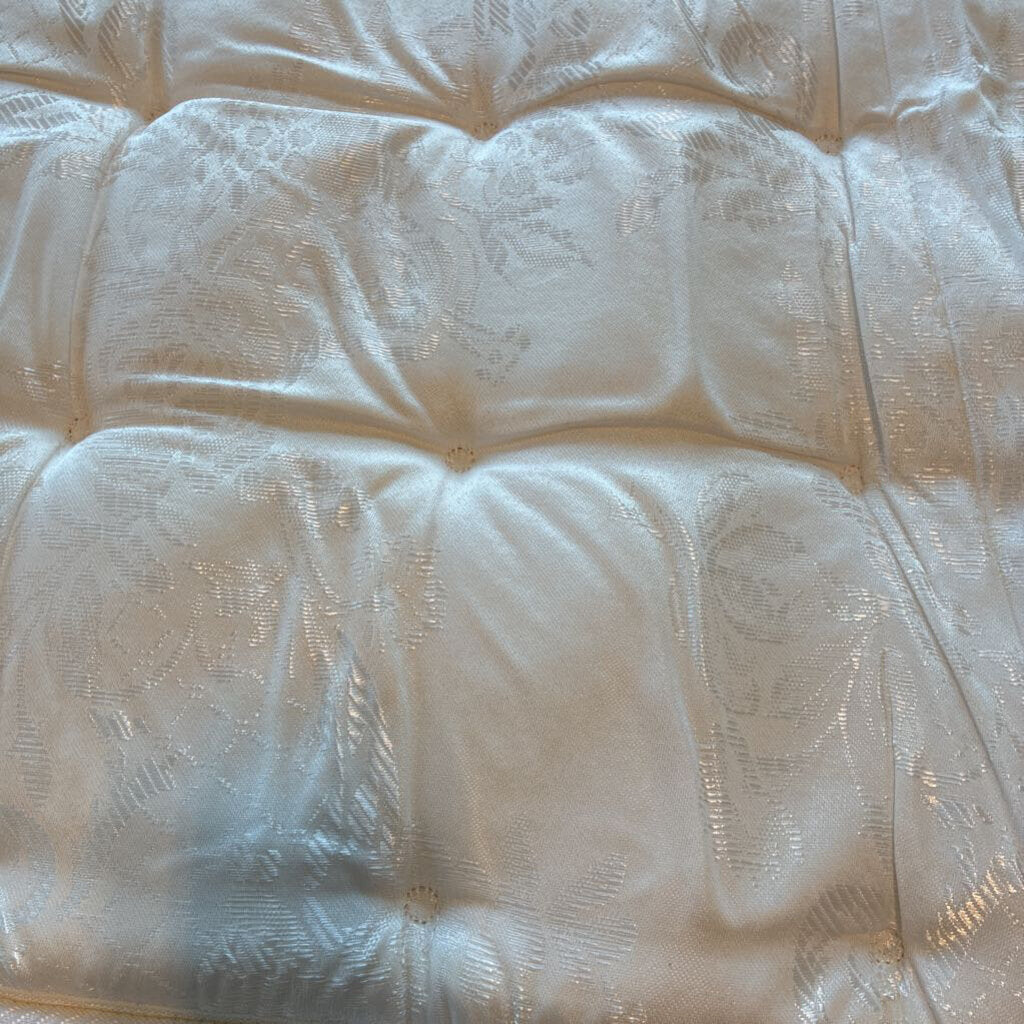 Mitchell Gold + Bob Williams Fiona Queen Sleeper - 84X39X32H