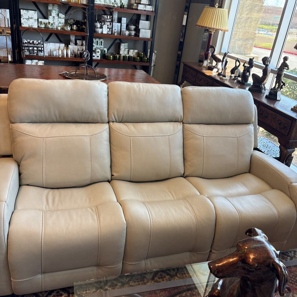 Moto Motion Leather Media Reclining Sofa W/ Heat & Massage- 83X38X43H