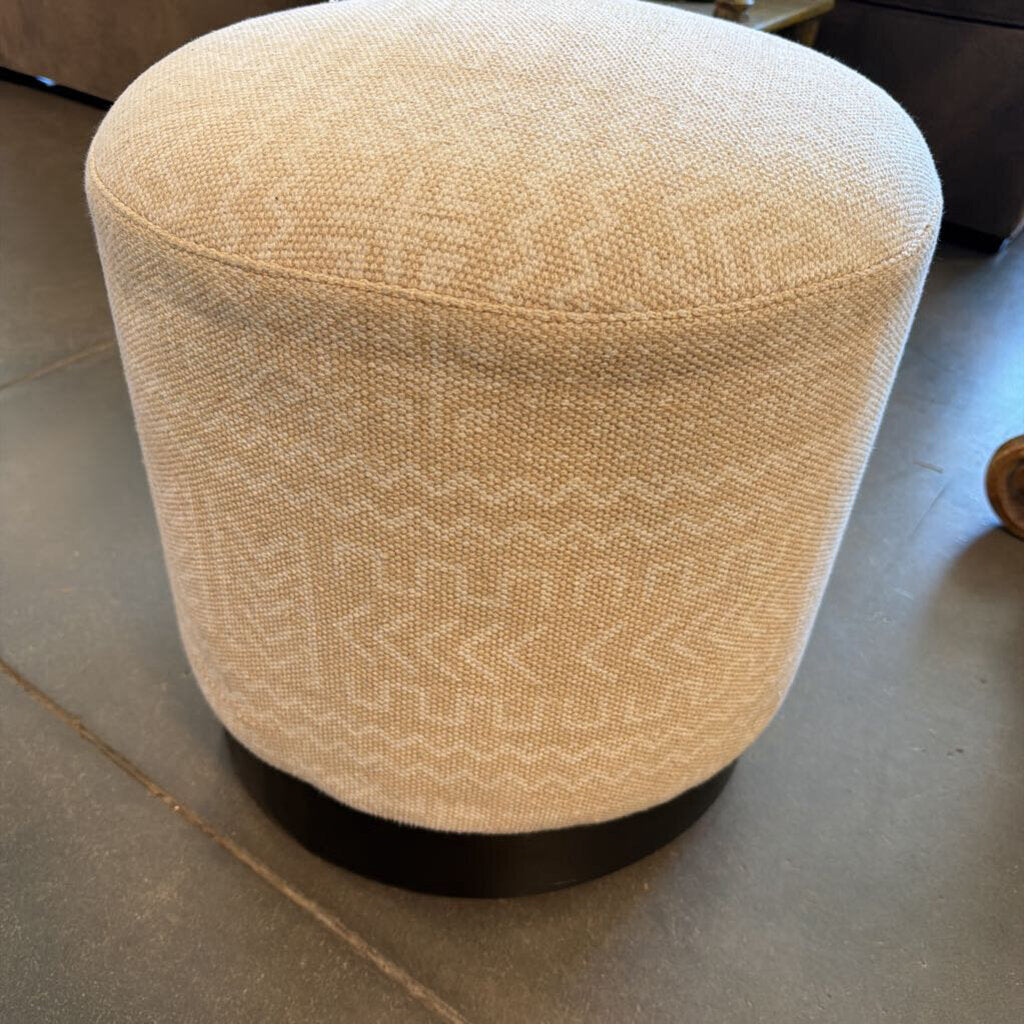 Upholstered Round Ottoman On Casters- 17X17X18H