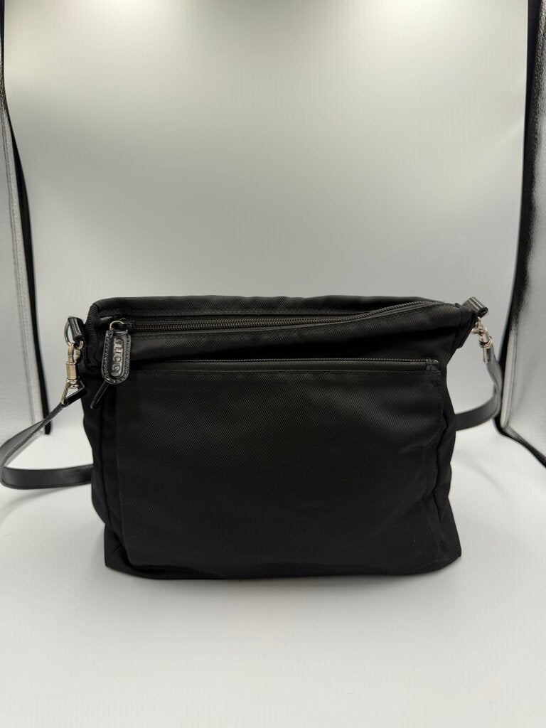 Authentic Vintage Gucci Tom Ford Era Tech Nylon Messenger Crossbody Bag - AS IS