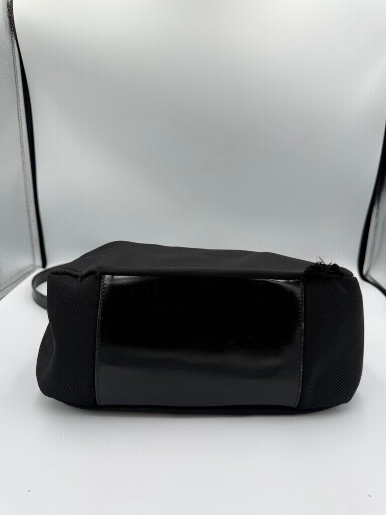 Authentic Vintage Gucci Tom Ford Era Tech Nylon Messenger Crossbody Bag - AS IS