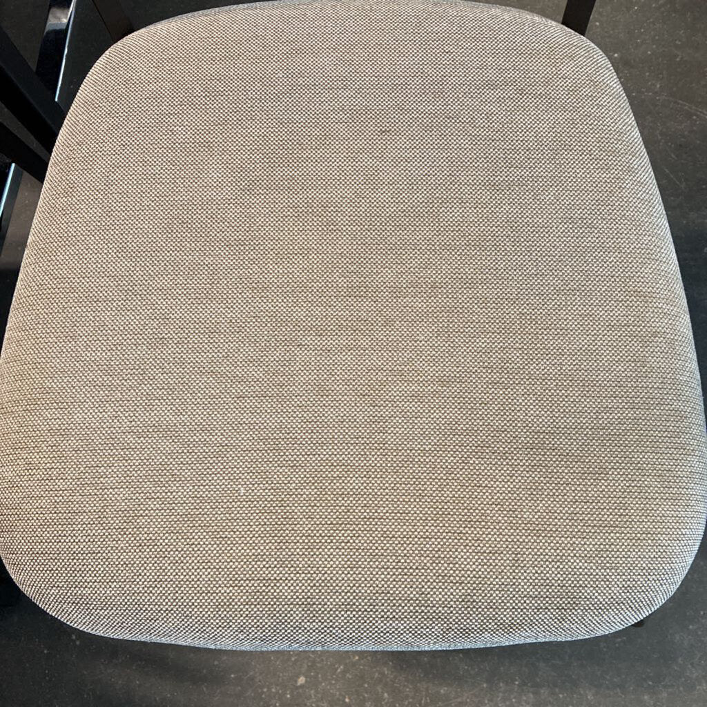 Vinasville Upholstered Side Chair - 20X19X40H